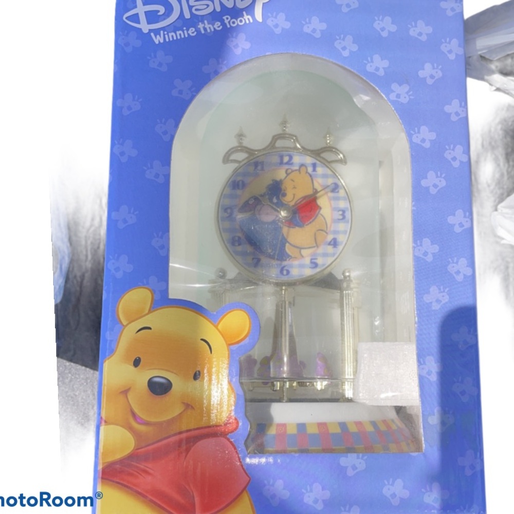 Disney WinnieThe Pooh Anniverrsary Clock